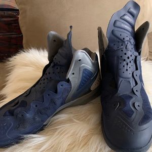 Nike sneaker basketball